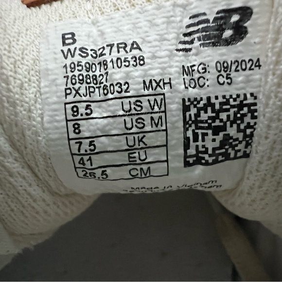 New Balance 327 White Orange Gum Sole Sneakers Women’s 9.5 B WS327RA - Picture 8 of 10